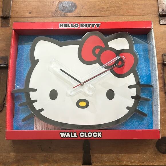 Hello Kitty Wall Clock - Picture 1 of 5